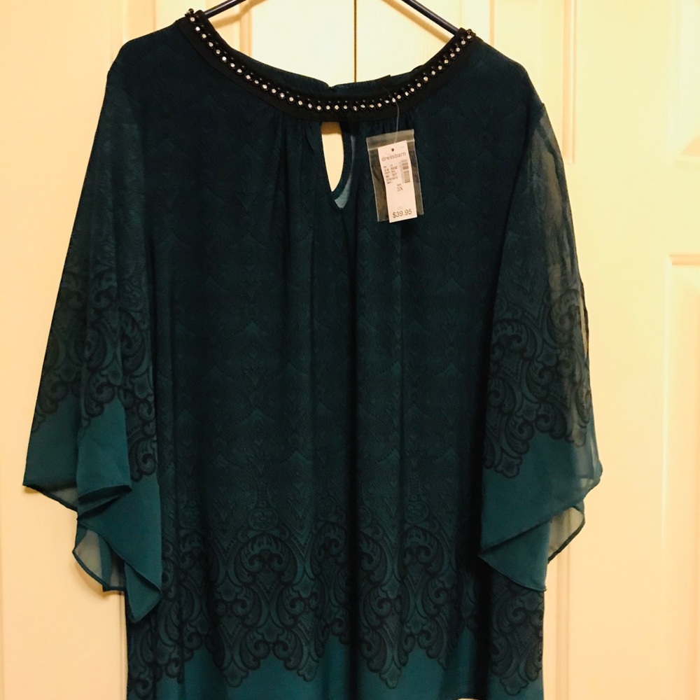 Brand new dress barn top